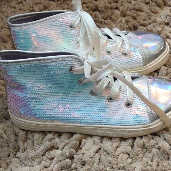 The Children's Place size 5 high top iridescent sequin lace up tennis‎ shoe - Picture 3 of 6